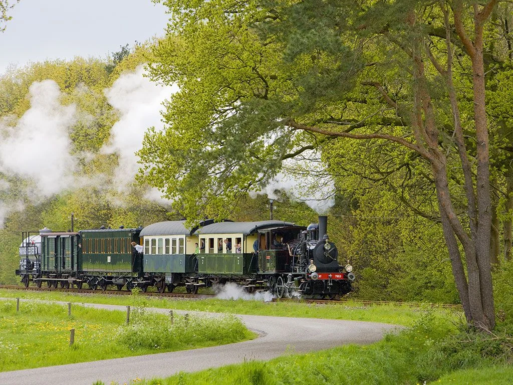 Stoomtrein vanaf het station uit 1884